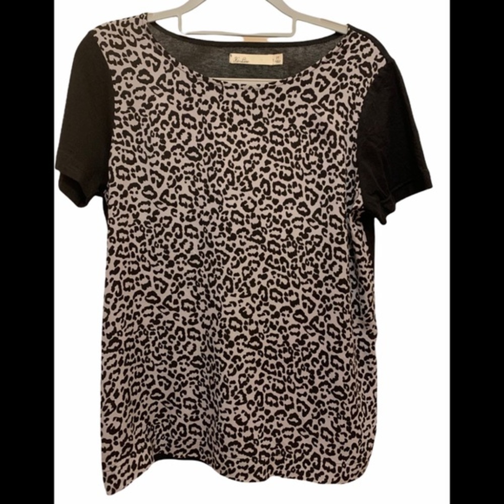 Hi-Line Animal Print Top Size M